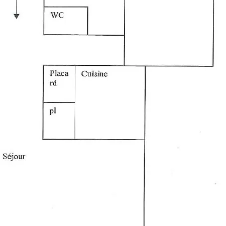 2 Pièces Avec Parking Près De La - Fr-1-251-348 Appartement *